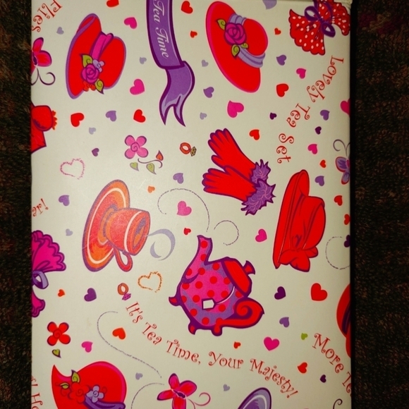 NEW RED HAT PHOTO ALBUM BOOK - Picture 2 of 3